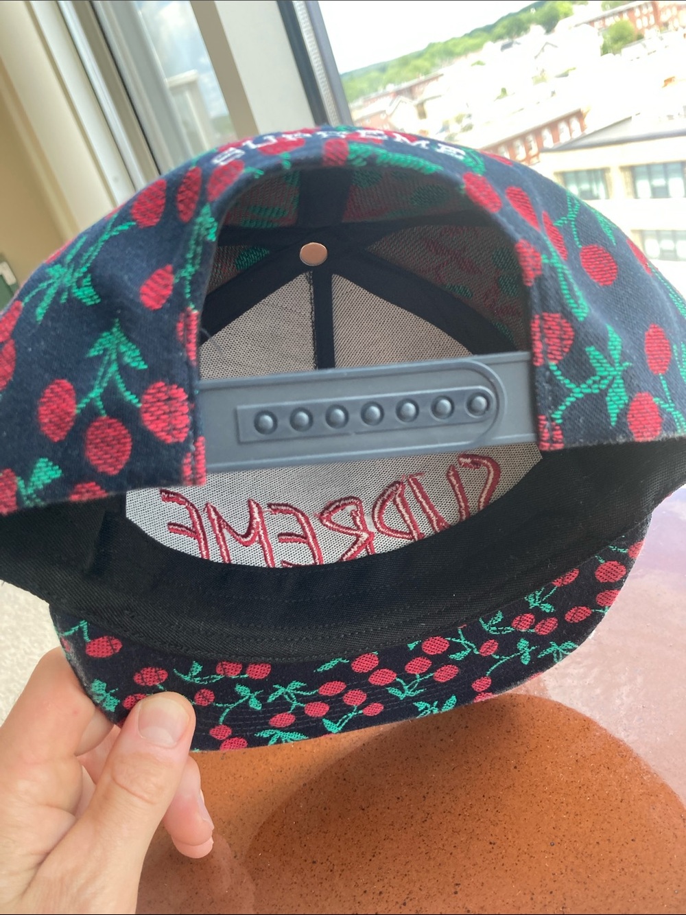 Supreme SnapBack - Picture 5 of 5